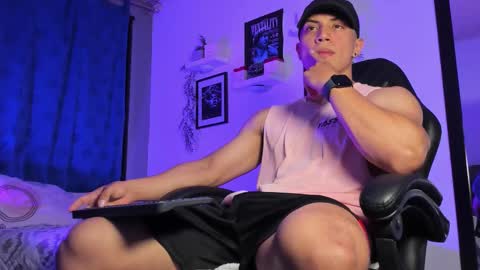 Thoms Every online show from September 10, 3:18 am