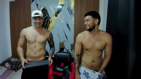 thomson_hot01 online show from November 21, 6:00 am