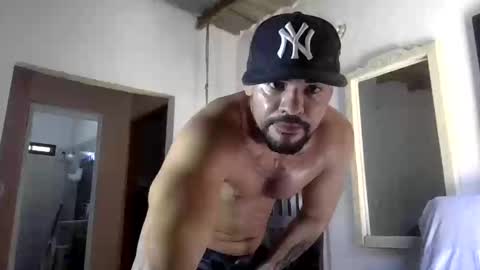 Snapshot of thonybeiio chatting on September 20, 5:05 pm thonybeiio online show from September 20, 5:05 pm