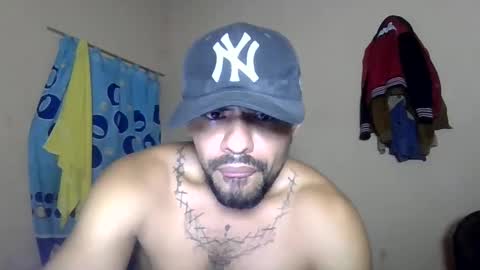 Snapshot of thonybeiio chatting on September 16, 1:51 am thonybeiio online show from September 16, 1:51 am