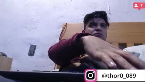 Snapshot of thor0200 chatting on January 15, 5:37 pm thor0200 online show from January 15, 5:37 pm