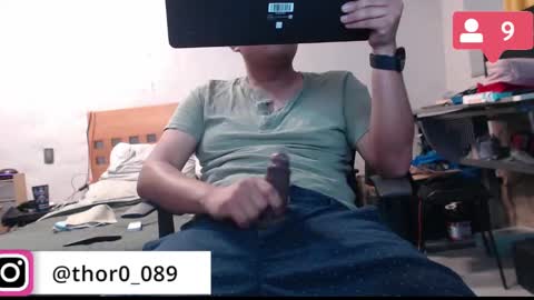 Snapshot of thor0200 chatting on January 31, 1:54 am thor0200 online show from January 31, 1:54 am