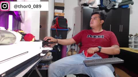 thor0200 online show from March 30, 6:02 am