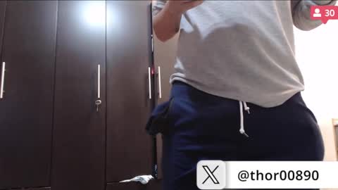 Snapshot of thor0200 chatting on January 30, 4:58 am thor0200 online show from January 30, 4:58 am