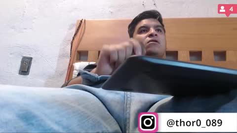 Snapshot of thor0200 chatting on January 25, 3:41 pm thor0200 online show from January 25, 3:41 pm