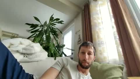 throwawayafteruse20202 online show from December 5, 8:06 pm