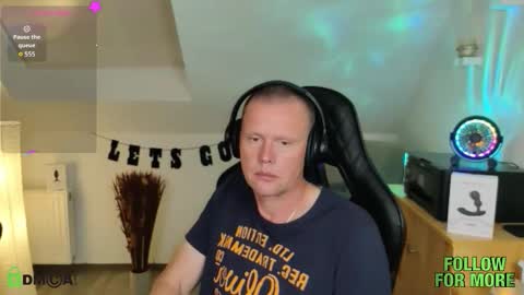        Follow me Sgame por favor  online show from September 14, 8:32 pm