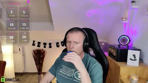        Follow me Sgame por favor  online show from January 17, 6:28 pm