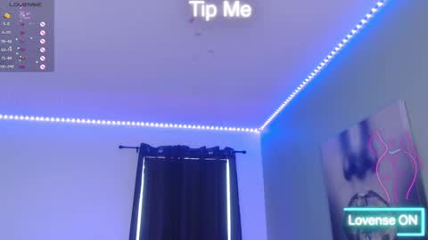 Snapshot of tiabellaxxx chatting on September 18, 8:35 pm Tia Bella online show from September 18, 8:35 pm