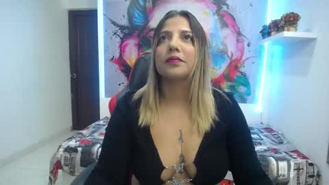 Snapshot of tiana_breeze chatting on September 9, 1:49 am tiana_breeze online show from September 9, 1:49 am