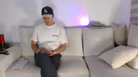 tiana naveen online show from November 11, 3:42 am