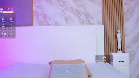 tianaglow4 online show from November 16, 11:34 am