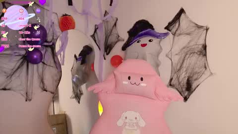 Tiana Le online show from October 17, 4:38 am