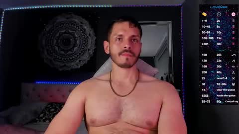 Tian Zilac online show from November 24, 9:35 pm