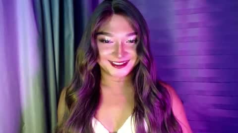 arianna tiara online show from January 9, 2:01 pm