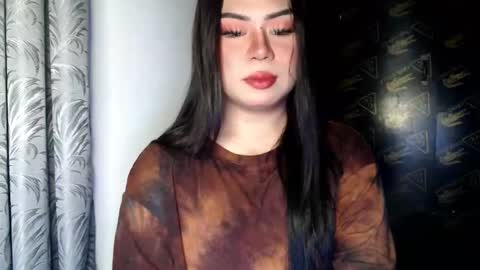 arianna tiara online show from November 22, 1:09 pm