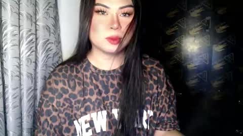 arianna tiara online show from November 18, 9:12 am