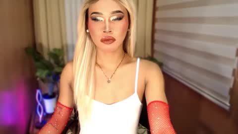 Sam online show from September 20, 6:33 pm