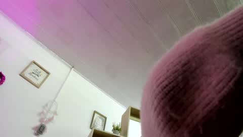 Tiarha online show from February 14, 4:04 am