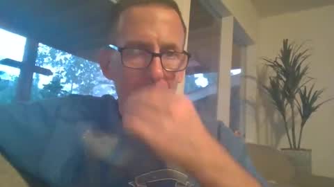 JustMe online show from February 16, 10:10 pm