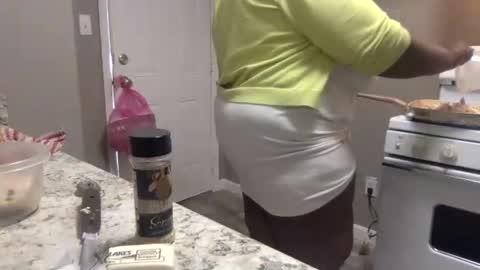 Tierra Henri online show from January 24, 9:04 pm