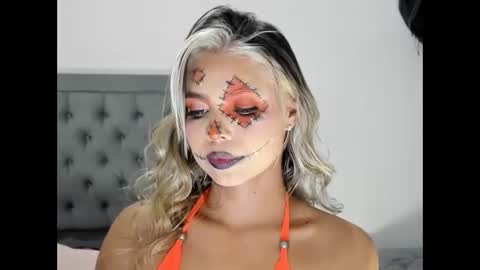 Snapshot of tifanny19__ chatting on October 3, 4:10 am Barbara online show from October 3, 4:10 am