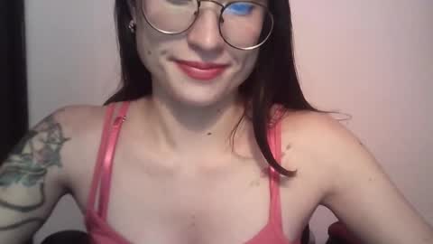 Snapshot of tifanny_a chatting on February 13, 11:04 pm Tifanny online show from February 13, 11:04 pm