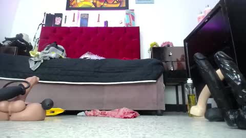 Snapshot of tifanny_nails chatting on September 16, 1:02 pm Tifanny Nails online show from September 16, 1:02 pm
