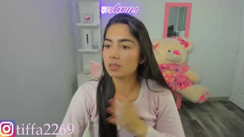 Snapshot of tifany_tay2 chatting on January 16, 1:14 pm hey am julietha online show from January 16, 1:14 pm