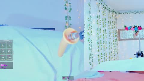 Tiffanny online show from November 8, 9:23 am