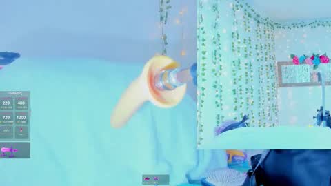 Tiffanny online show from November 6, 9:01 am