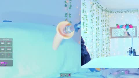 Tiffanny online show from November 13, 9:01 am