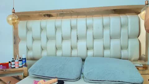 Tiffany and Stacy online show from October 7, 8:27 pm