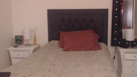 VAL online show from February 6, 8:13 pm