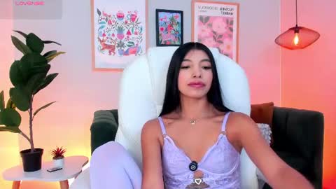 tiffany_low online show from August 3, 12:55 pm