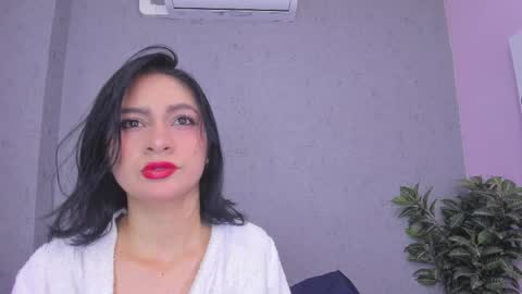 tiffany_mendez online show from March 30, 12:05 pm