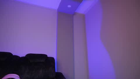 tiffany_sander online show from October 4, 5:16 am