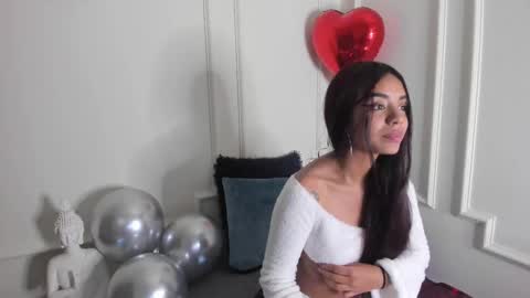 Snapshot of tiffany_sander chatting on February 12, 8:27 am tiffany_sander online show from February 12, 8:27 am