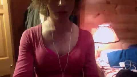 Snapshot of tiffanycase384727 chatting on October 2, 3:05 am tiffanycase384727 online show from October 2, 3:05 am