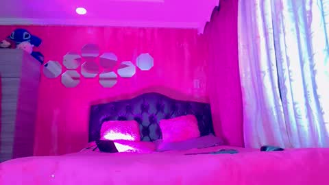 tiffanymackensyy69 online show from March 10, 2:27 am