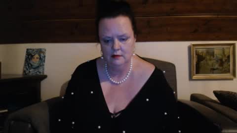 TiffanyMature online show from May 14, 9:35 pm
