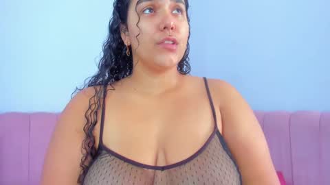 Snapshot of tiffanymiller01 chatting on January 3, 1:46 pm Tiffany Miller online show from January 3, 1:46 pm