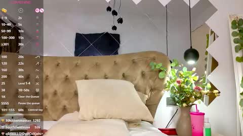 Tiffany online show from October 3, 8:22 am