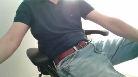 tigerjow941808 online show from March 18, 3:18 pm