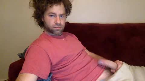 Snapshot of tigerzaddy chatting on December 29, 2:10 pm tigerzaddy online show from December 29, 2:10 pm