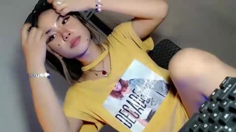 tight_elliana online show from January 19, 9:19 am