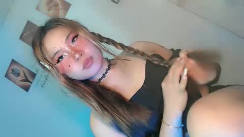 tight_elliana online show from May 17, 8:18 pm