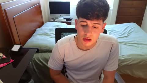 Snapshot of tightncuteass chatting on September 11, 7:15 pm Camilo online show from September 11, 7:15 pm