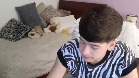 Snapshot of tightncuteass chatting on September 16, 2:09 pm Camilo online show from September 16, 2:09 pm