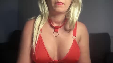 Snapshot of tightpinkpussy420 chatting on January 10, 12:15 pm CaliforniaGoddess online show from January 10, 12:15 pm